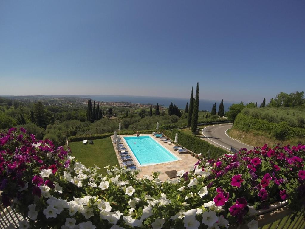 Valbella Hotel Bardolino Bagian luar foto